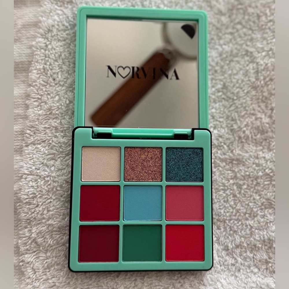 Norvina Mini Volume 3 BNIB